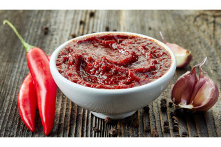 Acı Biber Salçası